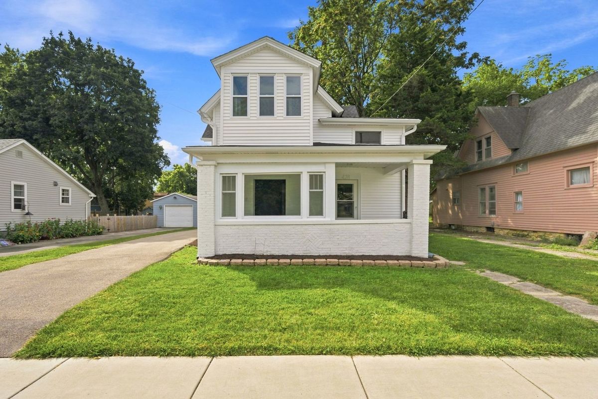 428 E Wilson St, Batavia, IL 60510 — photo 2