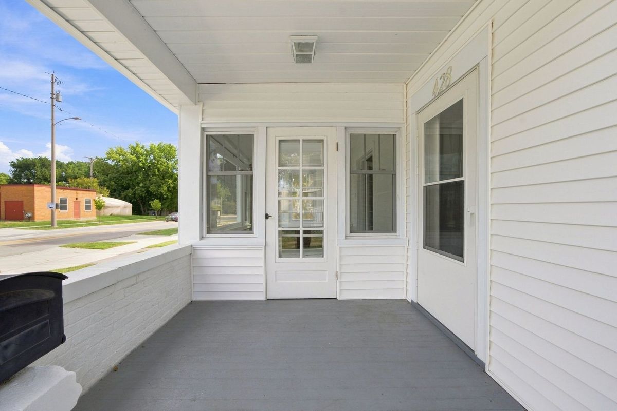 428 E Wilson St, Batavia, IL 60510 — photo 4