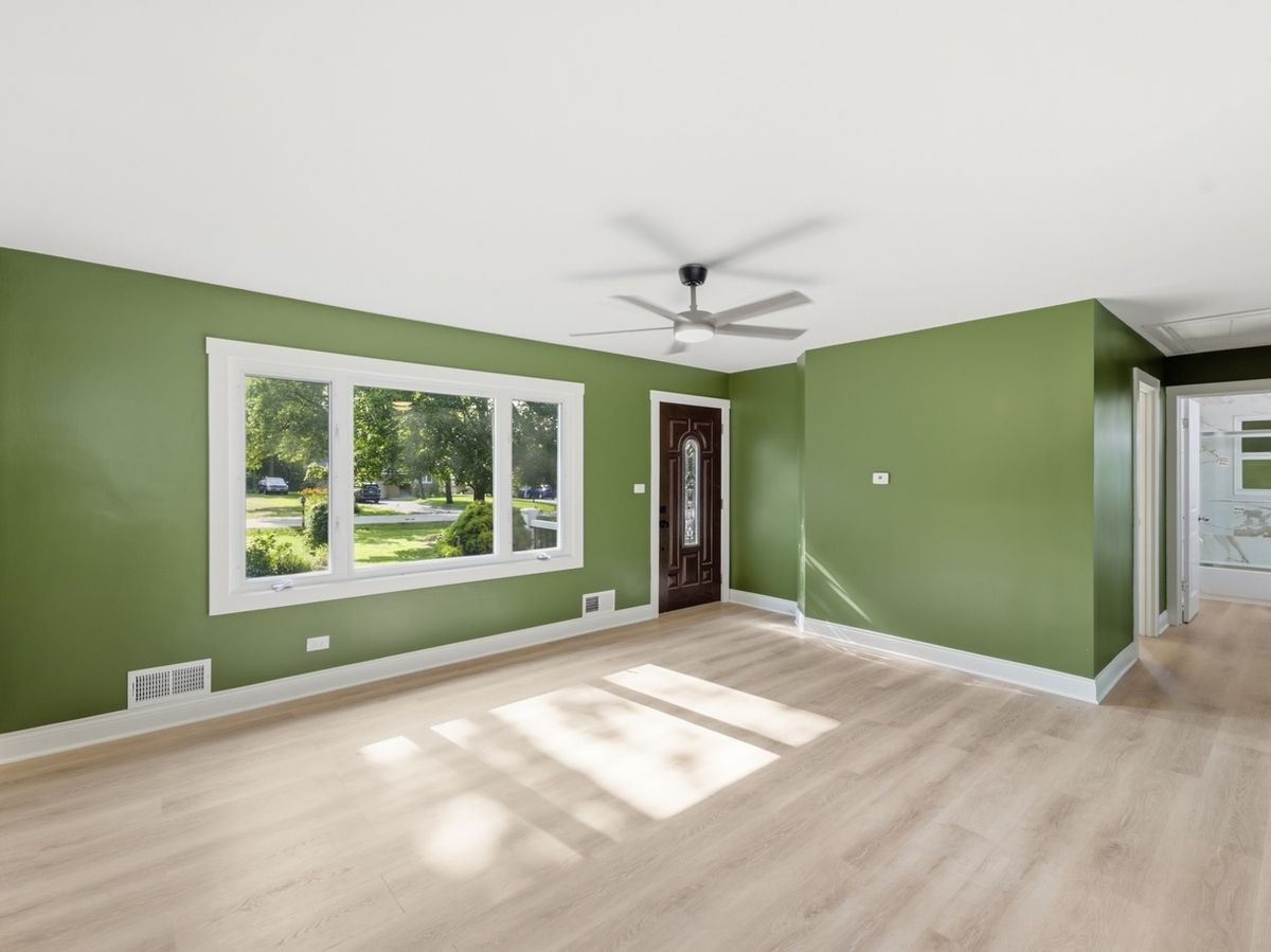 5905 Lee Ave, Downers Grove, IL 60516 — photo 4