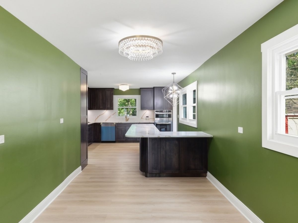 5905 Lee Ave, Downers Grove, IL 60516 — photo 5