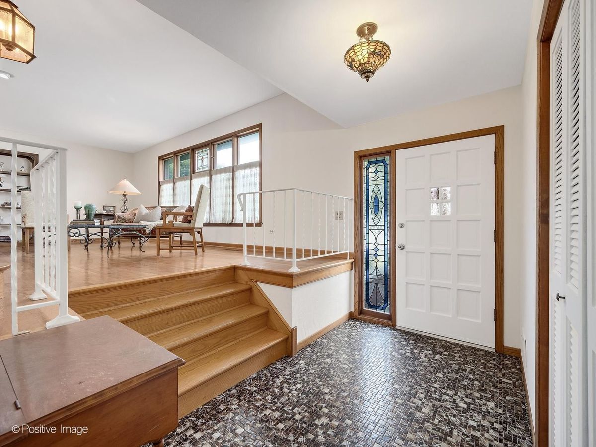 4613 W 105th St, Oak Lawn, IL 60453 — photo 3