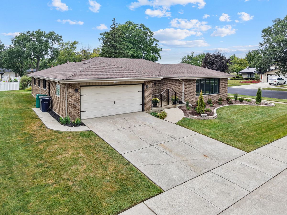 15360 Orchid Ct, Orland Park, IL 60462 — photo 2