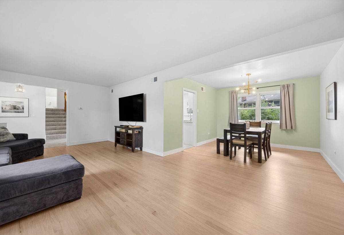 7525 W Manitoba Dr, Palos Heights, IL 60463 — photo 5