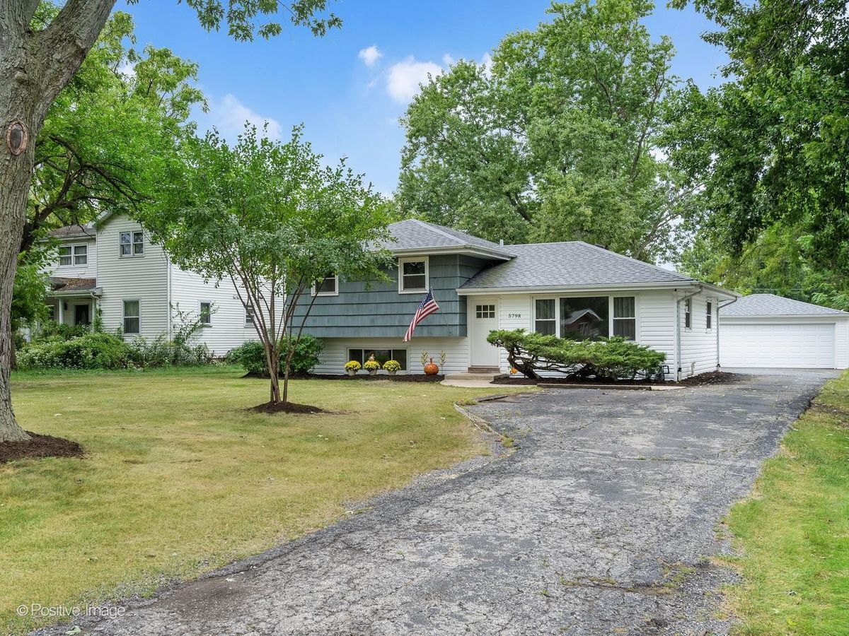 5798 Pershing Ave, Downers Grove, IL 60516 — photo 3