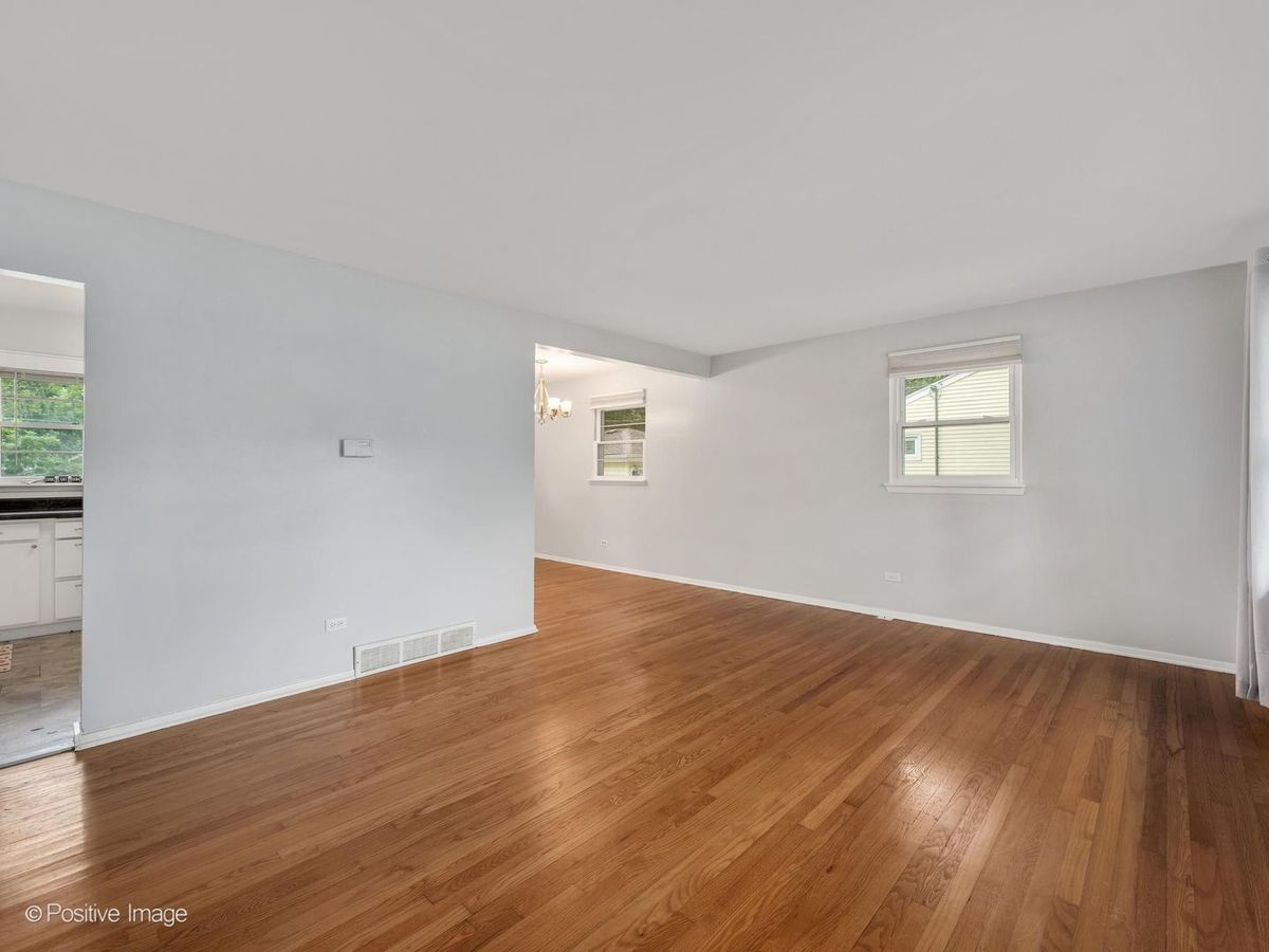5798 Pershing Ave, Downers Grove, IL 60516 — photo 6
