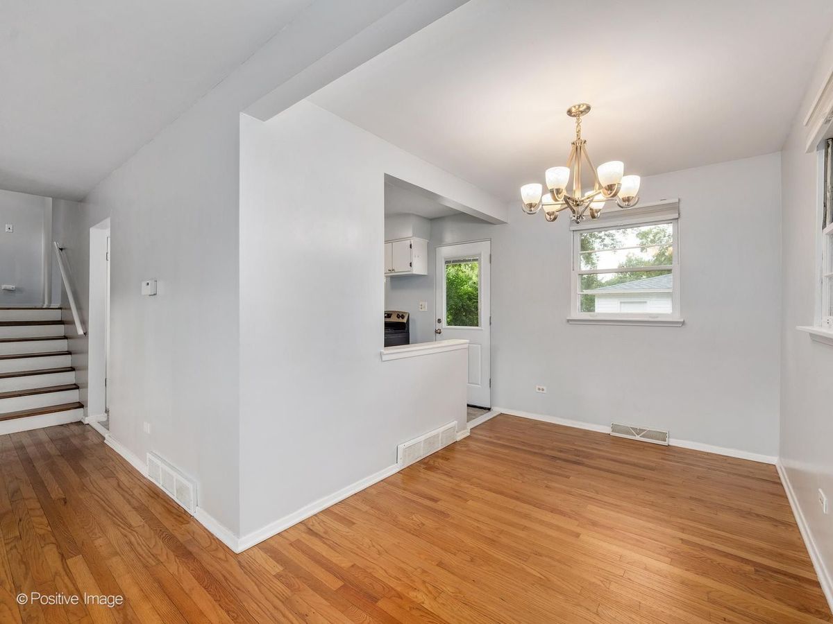 5798 Pershing Ave, Downers Grove, IL 60516 — photo 7