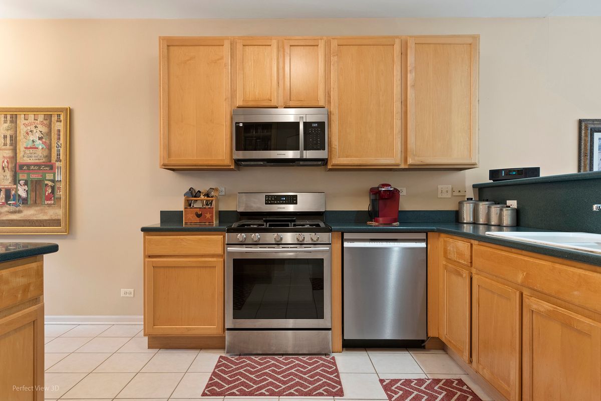 11512 Lake Shore Dr, Orland Park, IL 60467 — photo 4