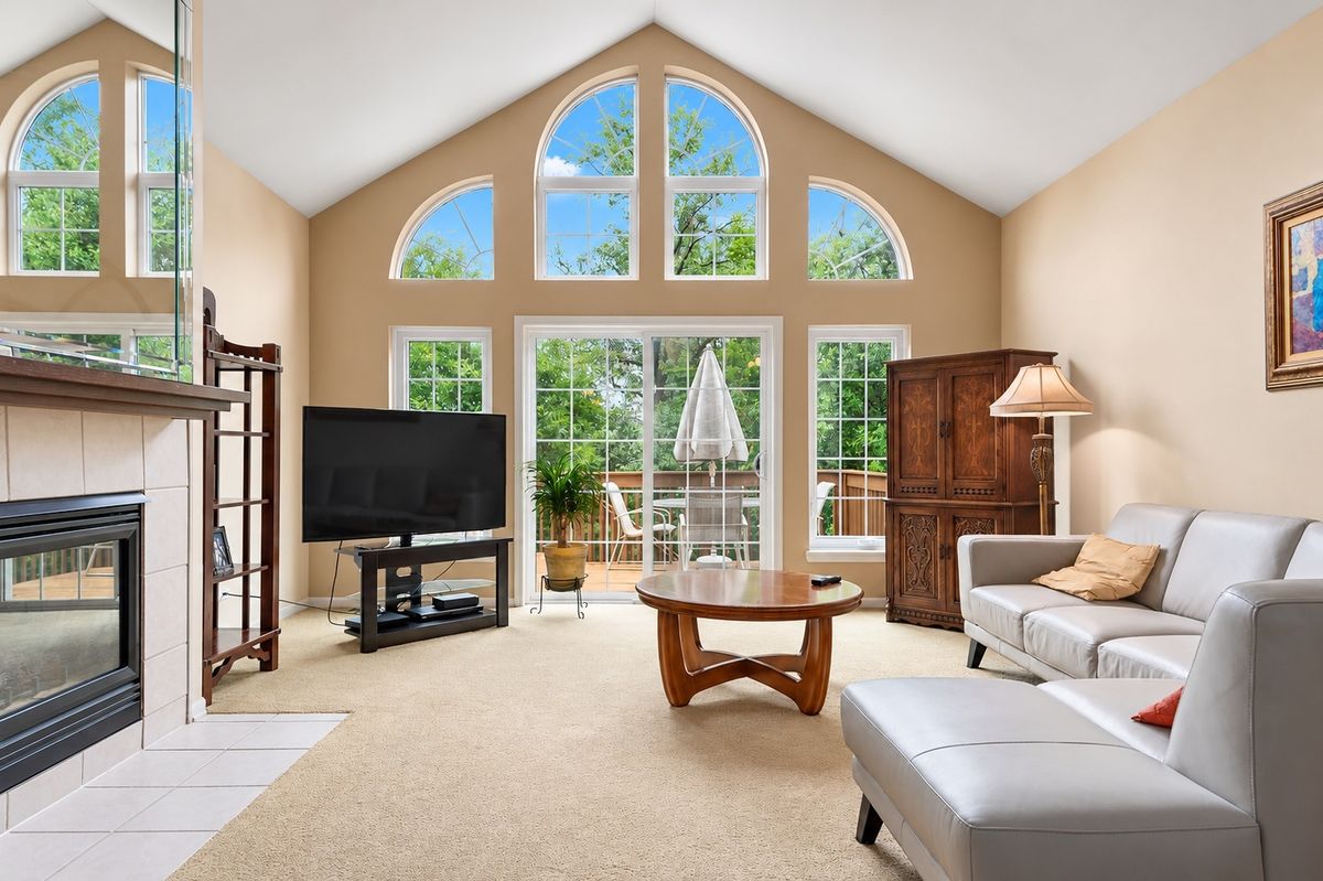 11512 Lake Shore Dr, Orland Park, IL 60467 — photo 7