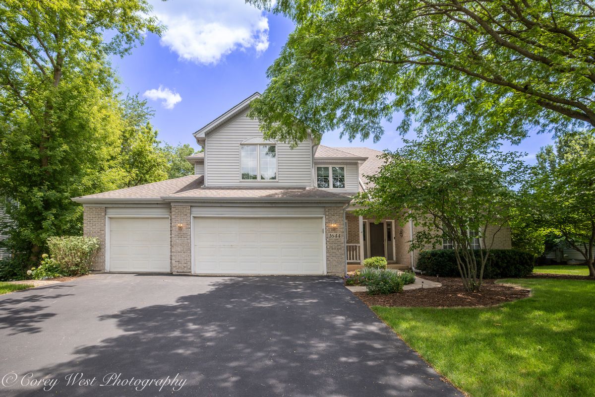 1644 Derby Dr, Batavia, IL 60510 — photo 2