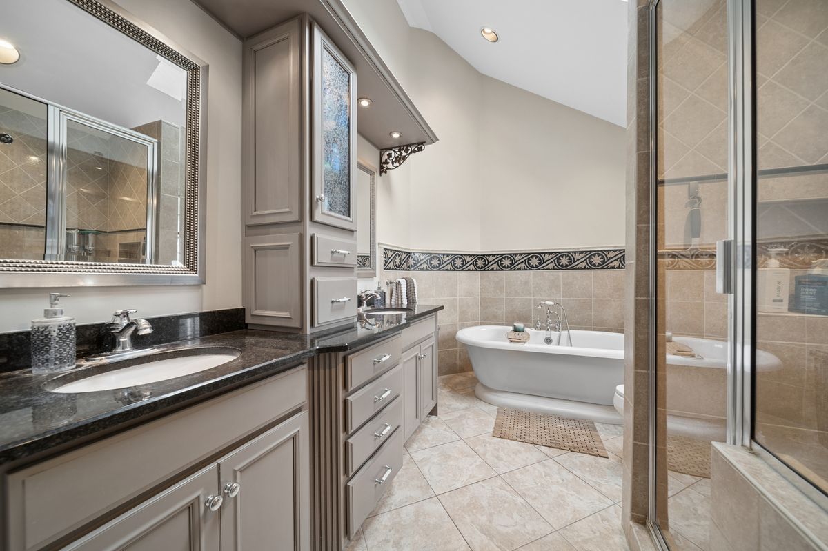 1356 Green Pheasant Ln, Batavia, IL 60510 — photo 6