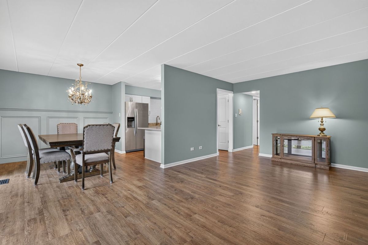 15110 Evergreen Dr #1C, Orland Park, IL 60462 — photo 2