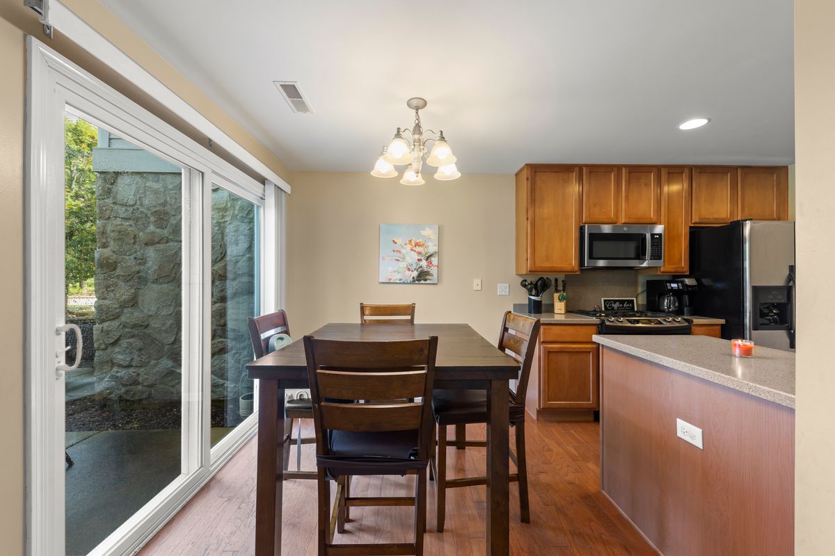 15110 W Laurel Ln, Lockport, IL 60441 — photo 7