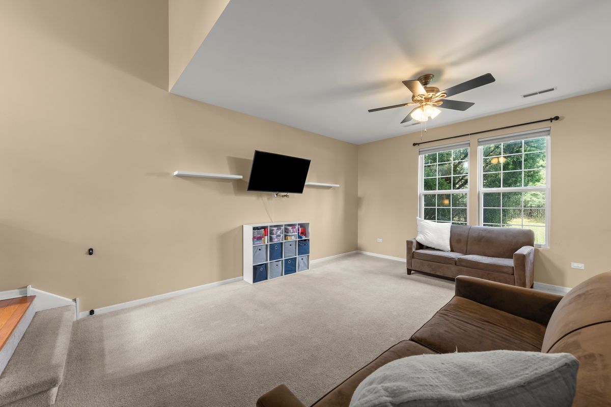 15110 W Laurel Ln, Lockport, IL 60441 — photo 6