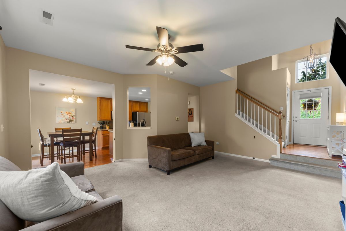 15110 W Laurel Ln, Lockport, IL 60441 — photo 5