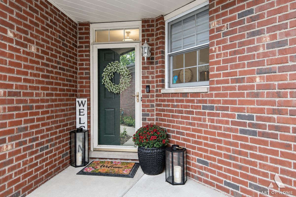 13296 Greenleaf Ct, Palos Heights, IL 60463 — photo 2
