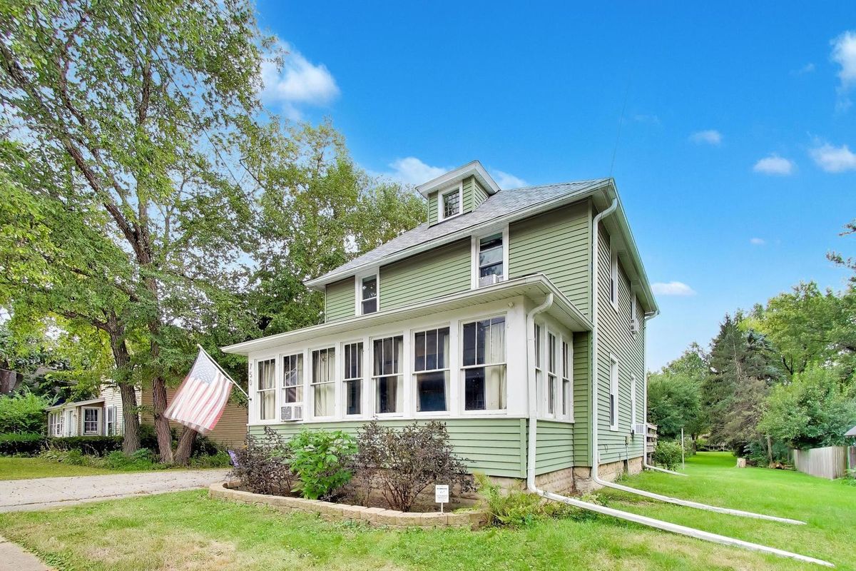 750 E Wilson St, Batavia, IL 60510 — photo 2