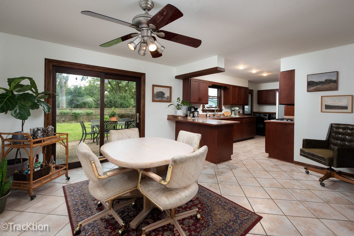 6630 Blackstone Dr, Downers Grove, IL 60516 — photo 6