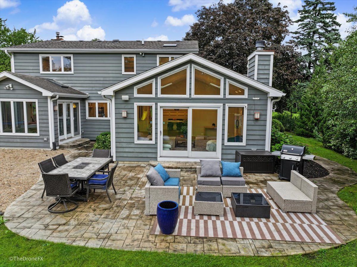 26w355 Blackhawk Dr, Wheaton, IL 60189 — photo 7