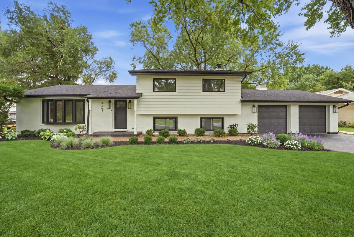 8607 W Main St, Downers Grove, IL 60516