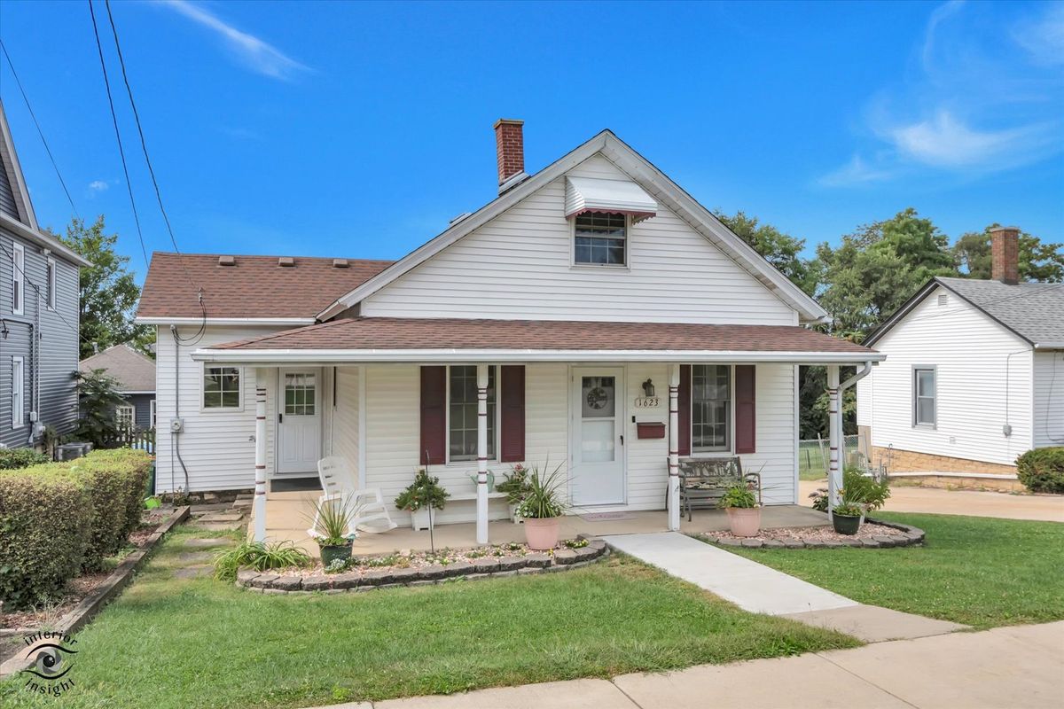 1623 S Hamilton St, Lockport, IL 60441