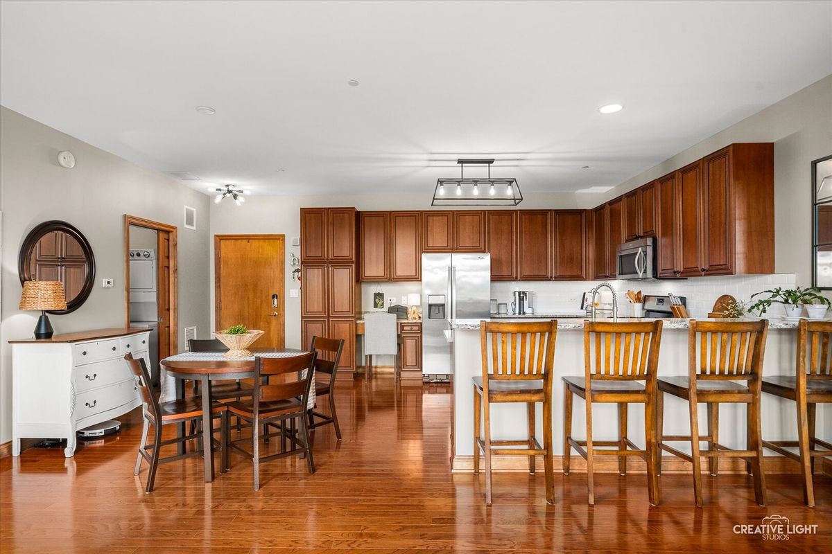 140 S River St #211, Aurora, IL 60506 — photo 3