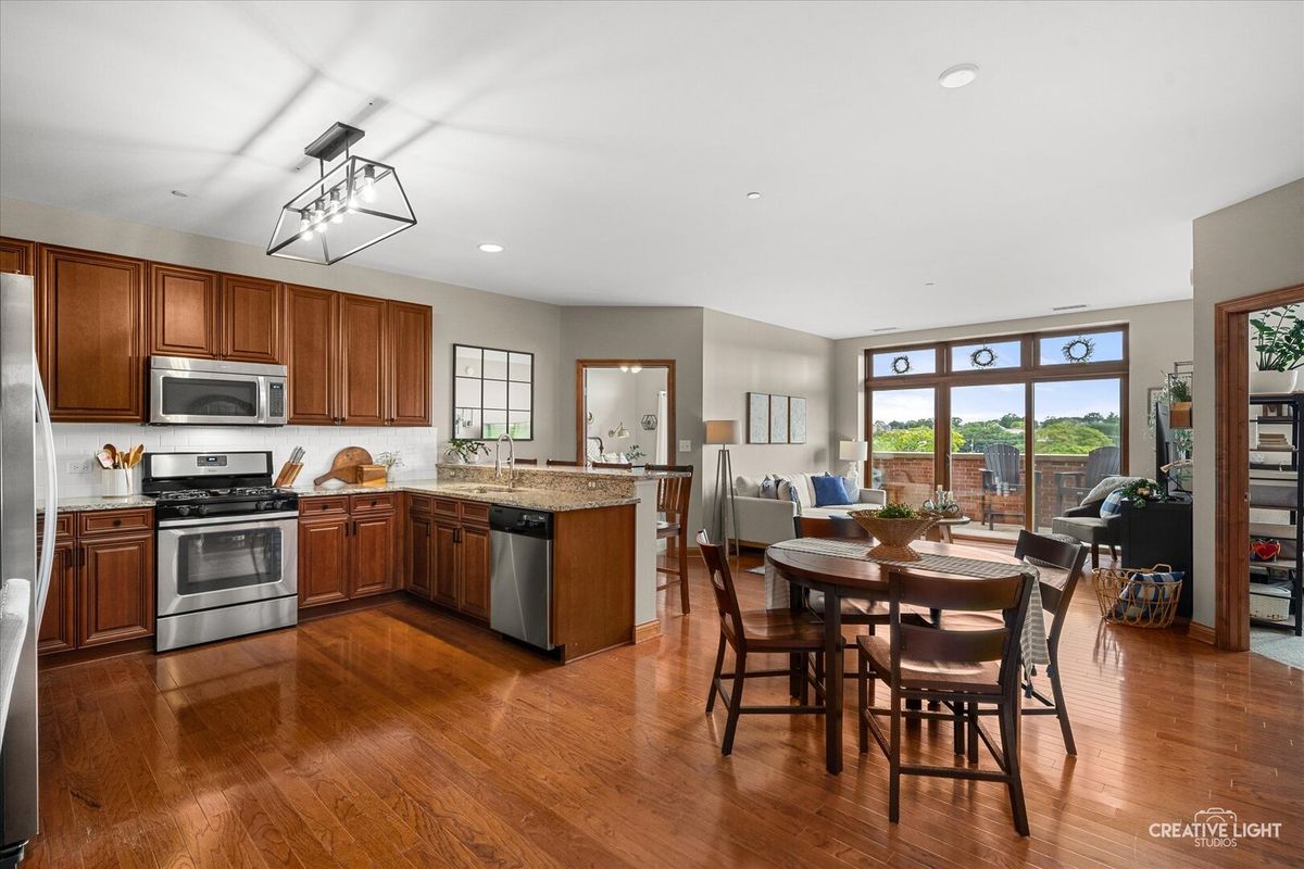140 S River St #211, Aurora, IL 60506 — photo 7