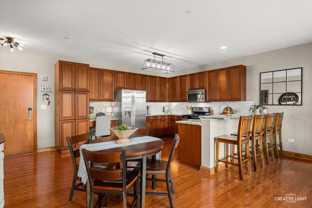 140 S River St #211, Aurora, IL 60506 — photo 4