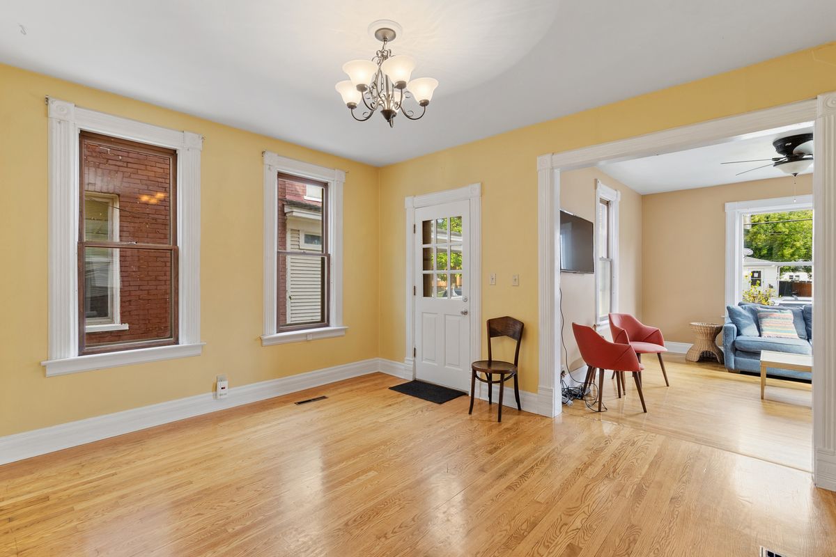 446 W Park Ave, Aurora, IL 60506 — photo 5