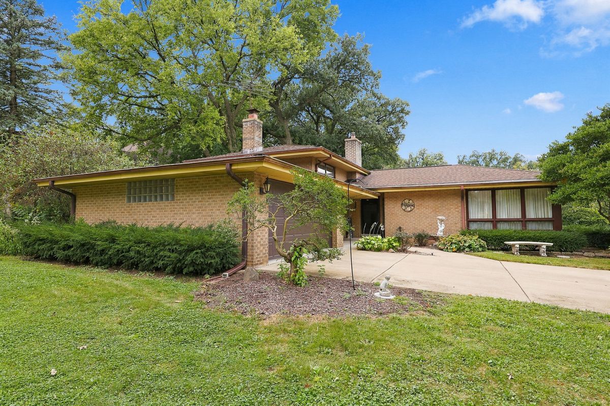 853 Edgewater Dr, Naperville, IL 60540 — photo 4