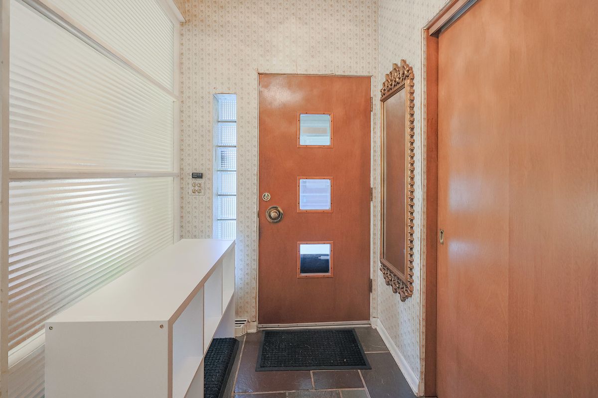 853 Edgewater Dr, Naperville, IL 60540 — photo 8