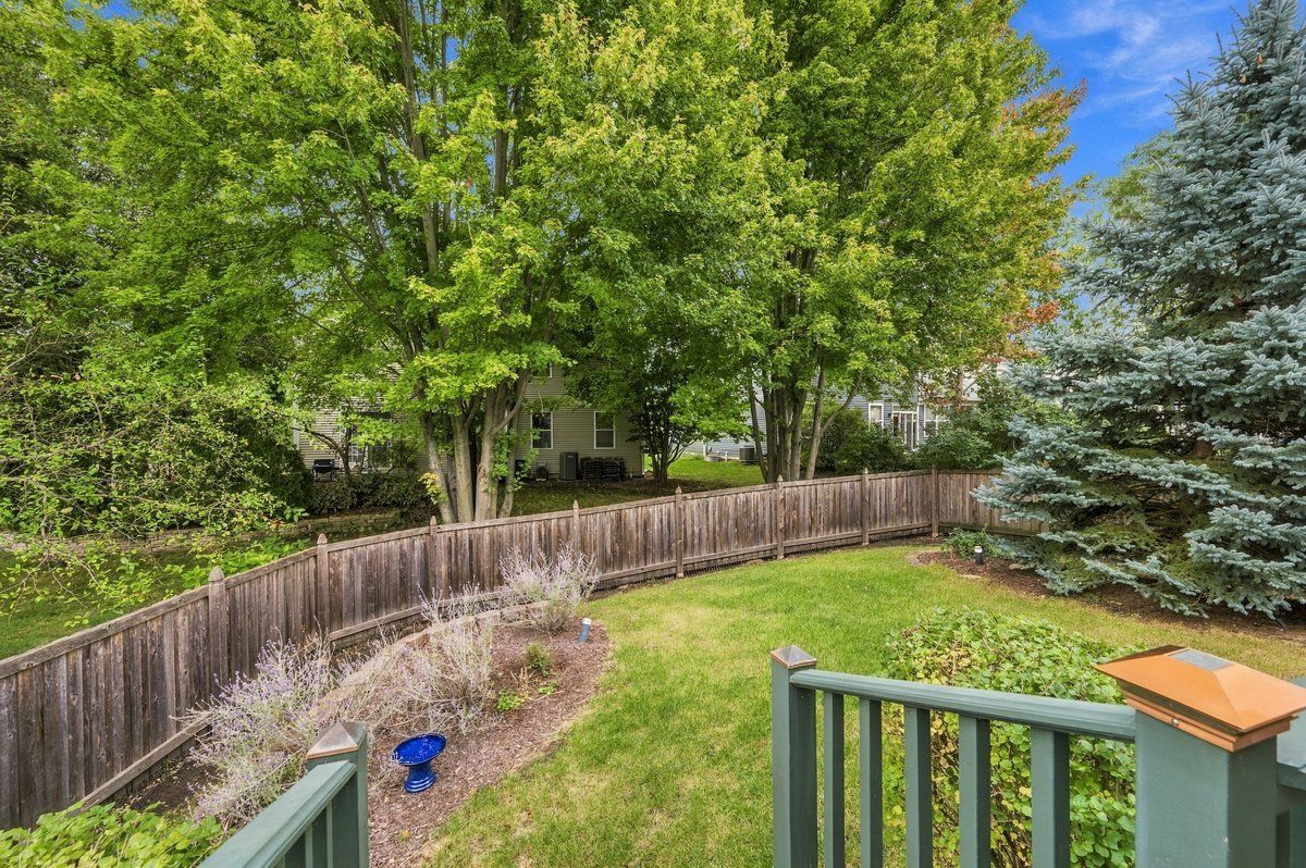 314 Red Sky Dr, St. Charles, IL 60175 — photo 6