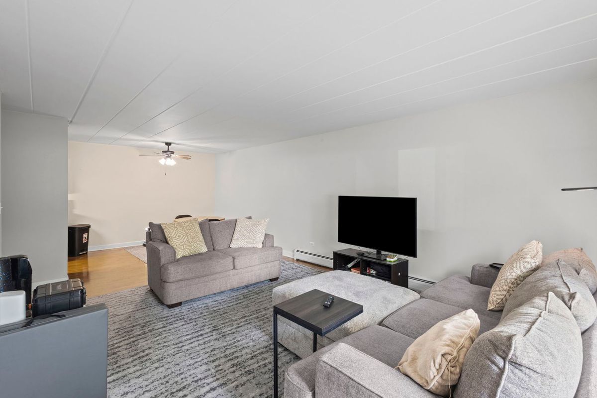 1000 S Lorraine Rd #110, Wheaton, IL 60189 — photo 7