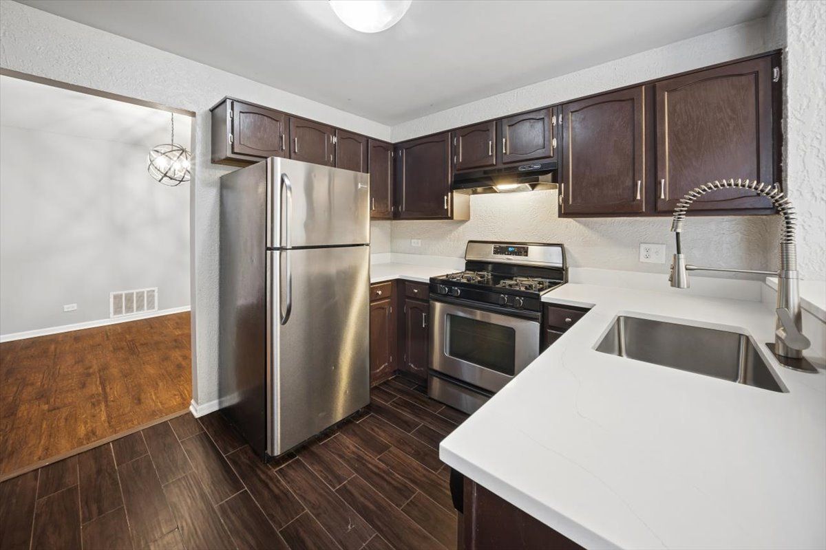 95 Midhurst Ct #201D, Naperville, IL 60565 — photo 3