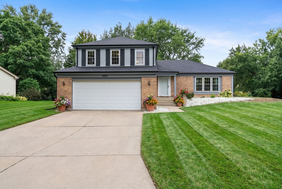 1465 Jasper Dr, Wheaton, IL 60189
