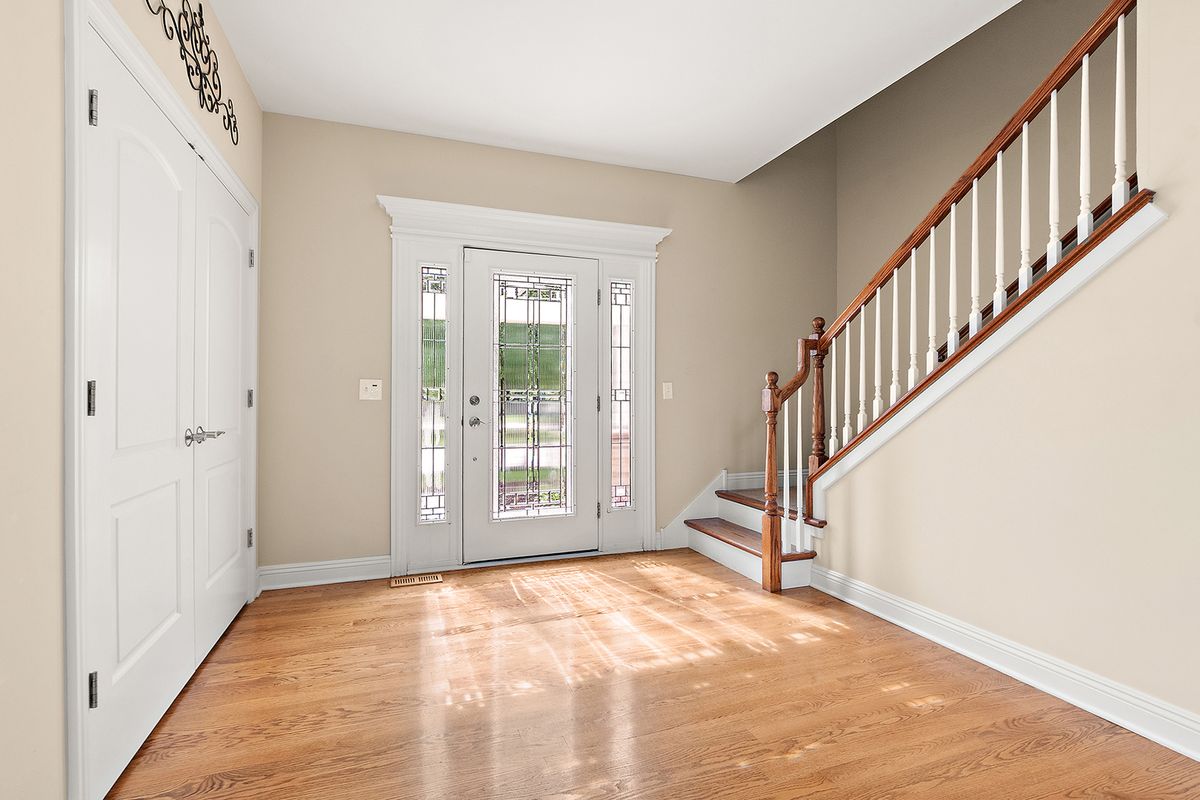 9362 Arrowhead Cir, Frankfort, IL 60423 — photo 6