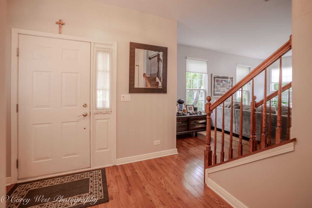 2615 Lorraine Cir, Geneva, IL 60134 — photo 4