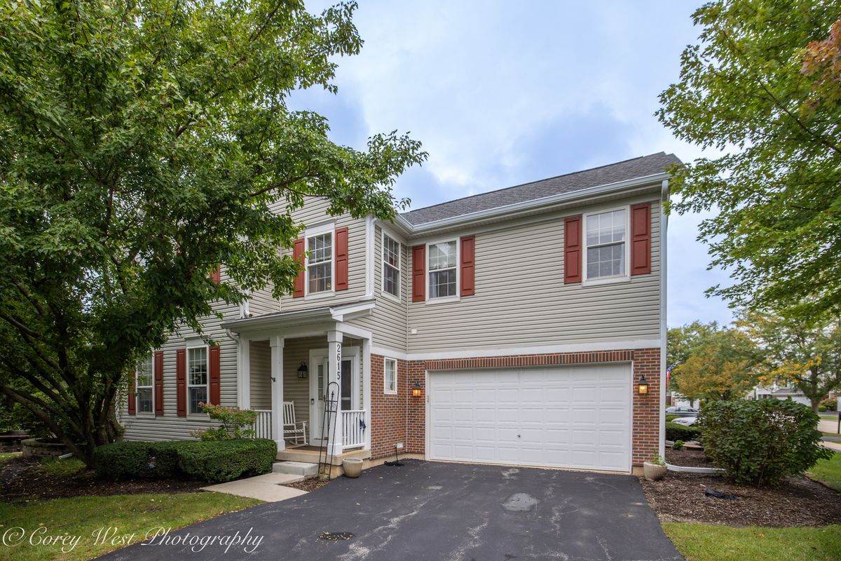2615 Lorraine Cir, Geneva, IL 60134