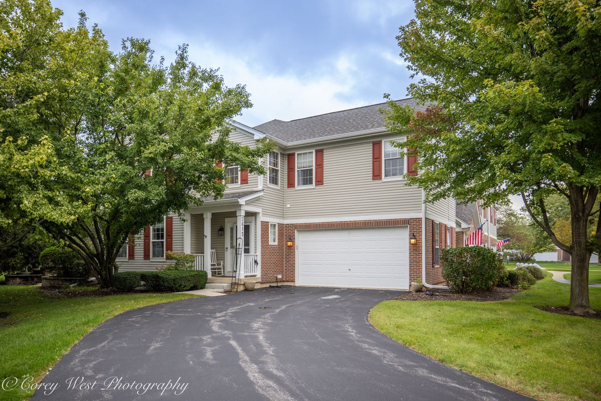2615 Lorraine Cir, Geneva, IL 60134 — photo 2