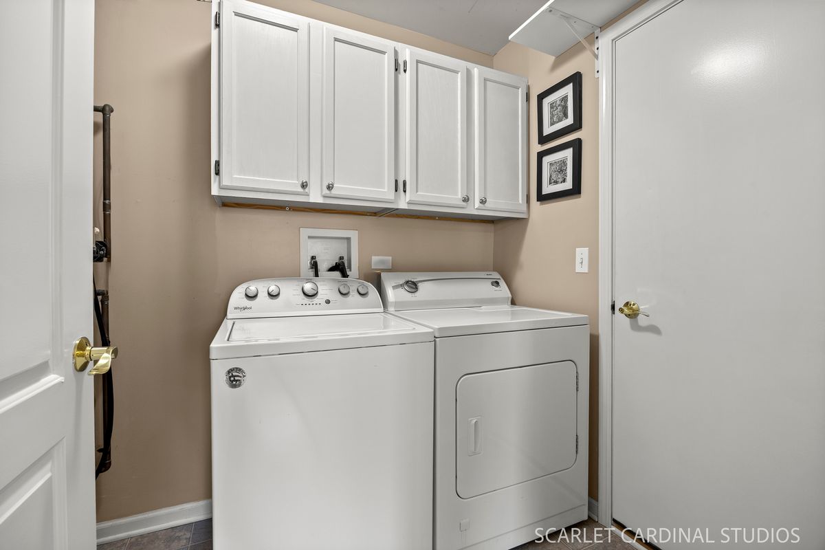 323 Capitol Dr #A, Sugar Grove, IL 60554 — photo 8