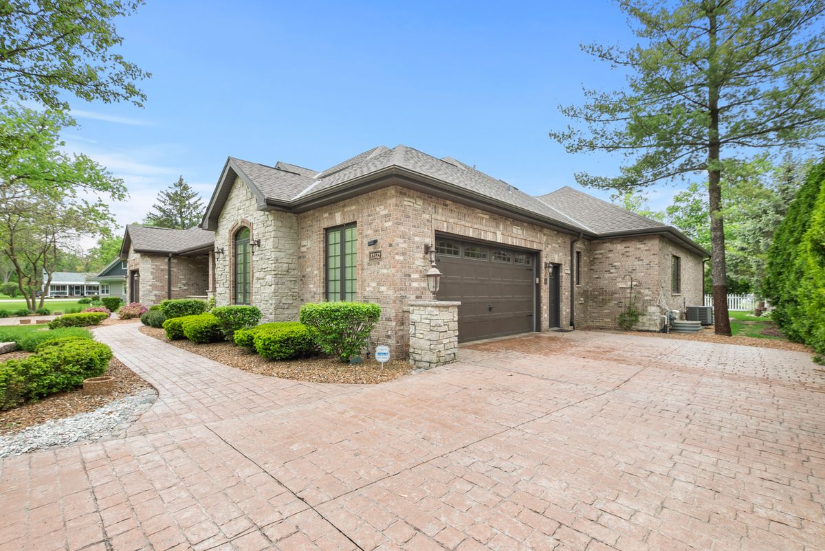 12132 S Harold Ave, Palos Heights, IL 60463 — photo 2