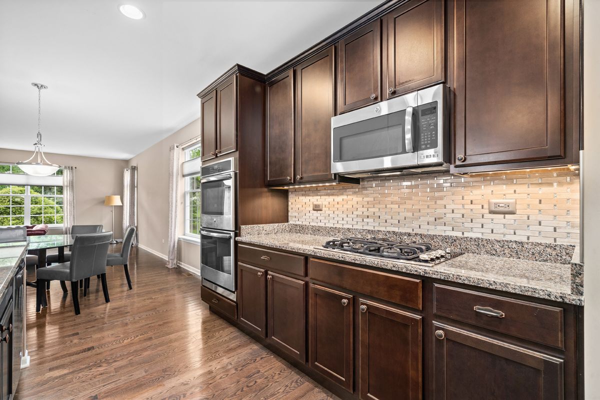 2029a Glenwood Cir #A, Sugar Grove, IL 60554 — photo 7