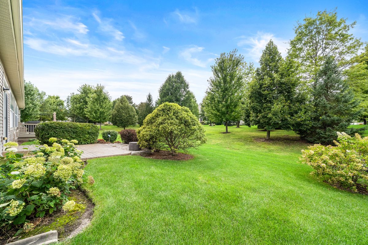 2029a Glenwood Cir #A, Sugar Grove, IL 60554 — photo 3