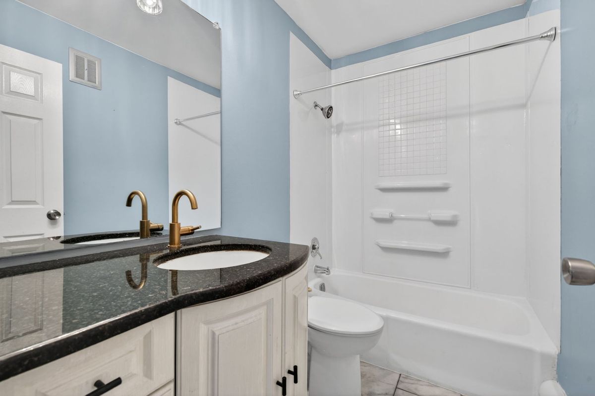 9540 Mayfield Ave #S307, Oak Lawn, IL 60453 — photo 4
