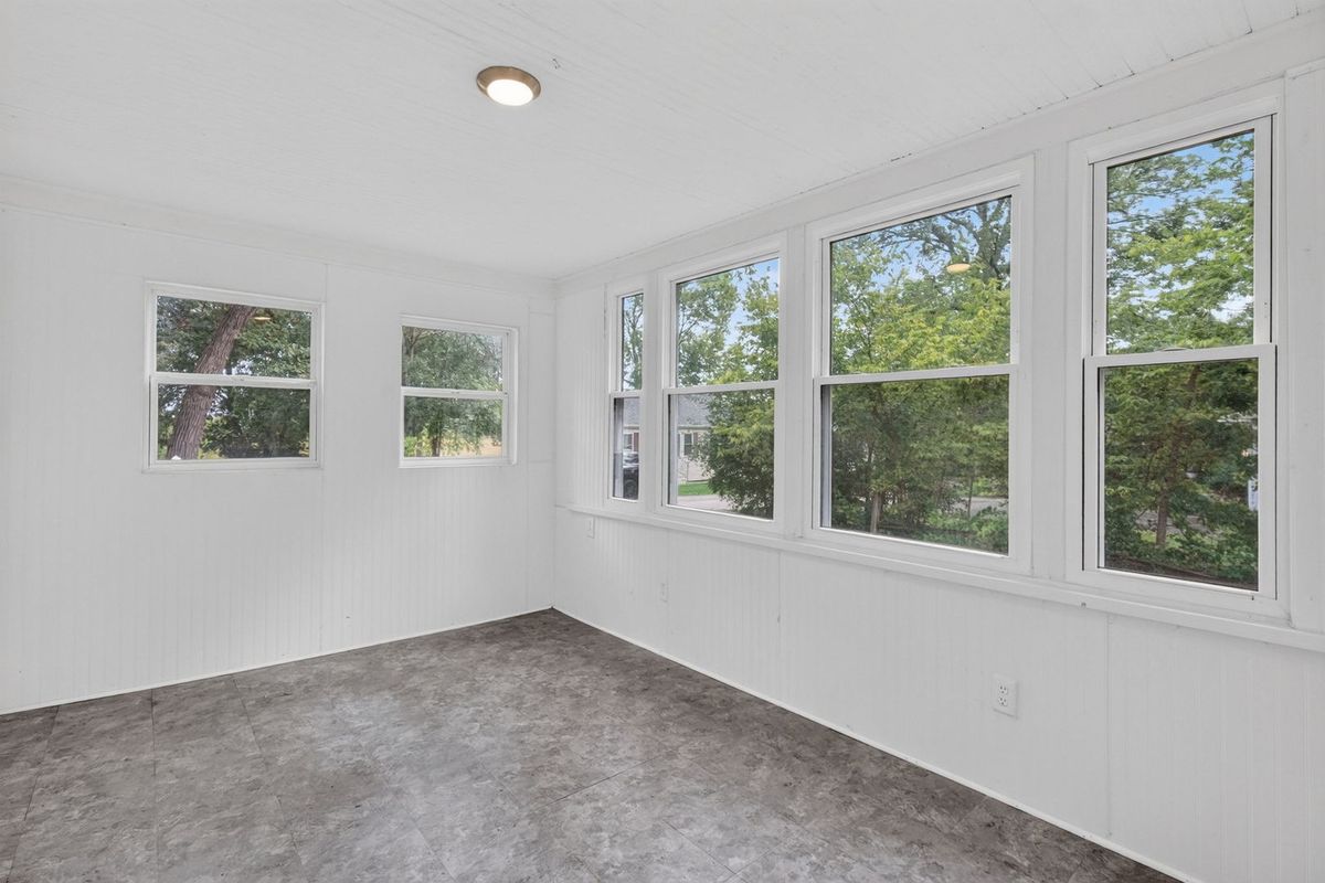 16146 S Lawrence St, Plainfield, IL 60544 — photo 3