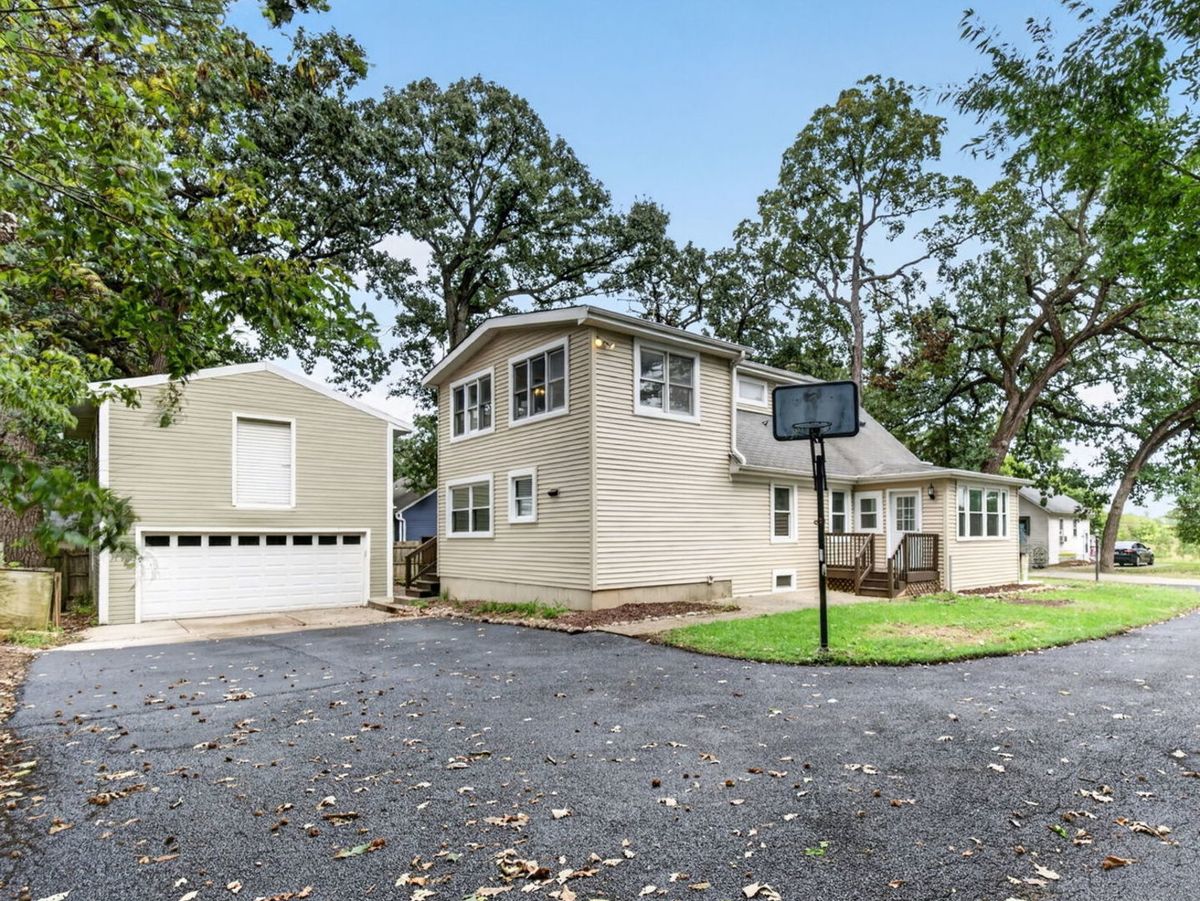 16146 S Lawrence St, Plainfield, IL 60544