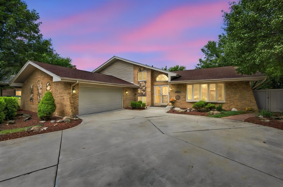 8040 Chippewa Trl, Tinley Park, IL 60477 — photo 4