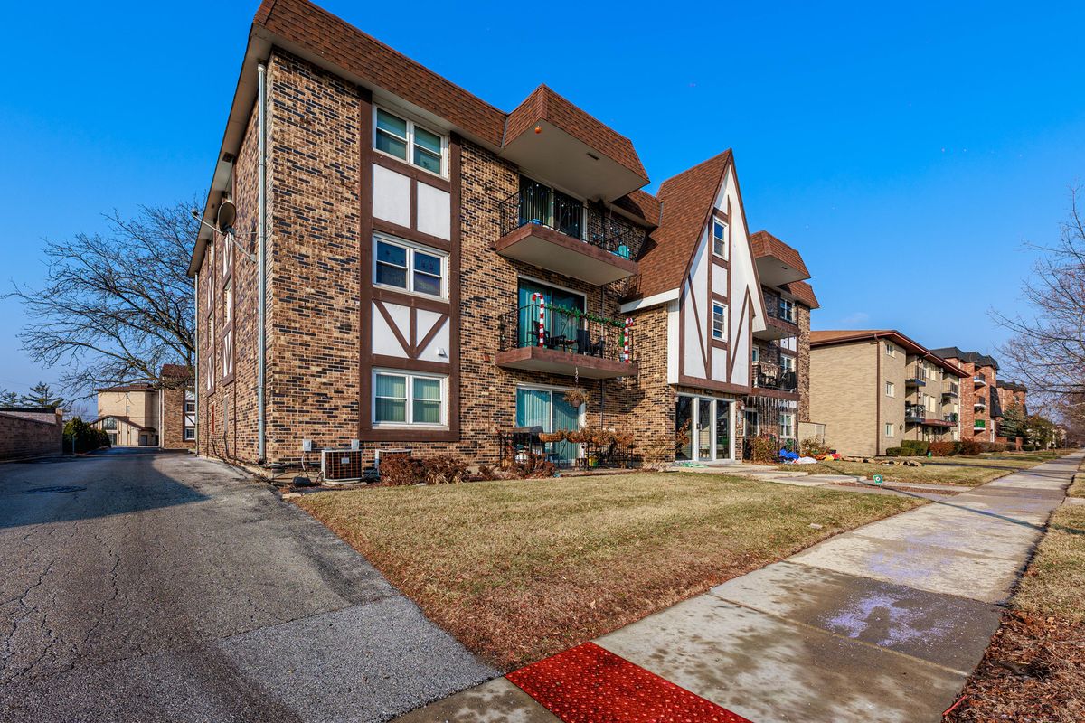 11036 S Kilpatrick Ave #3SW, Oak Lawn, IL 60453 — photo 2