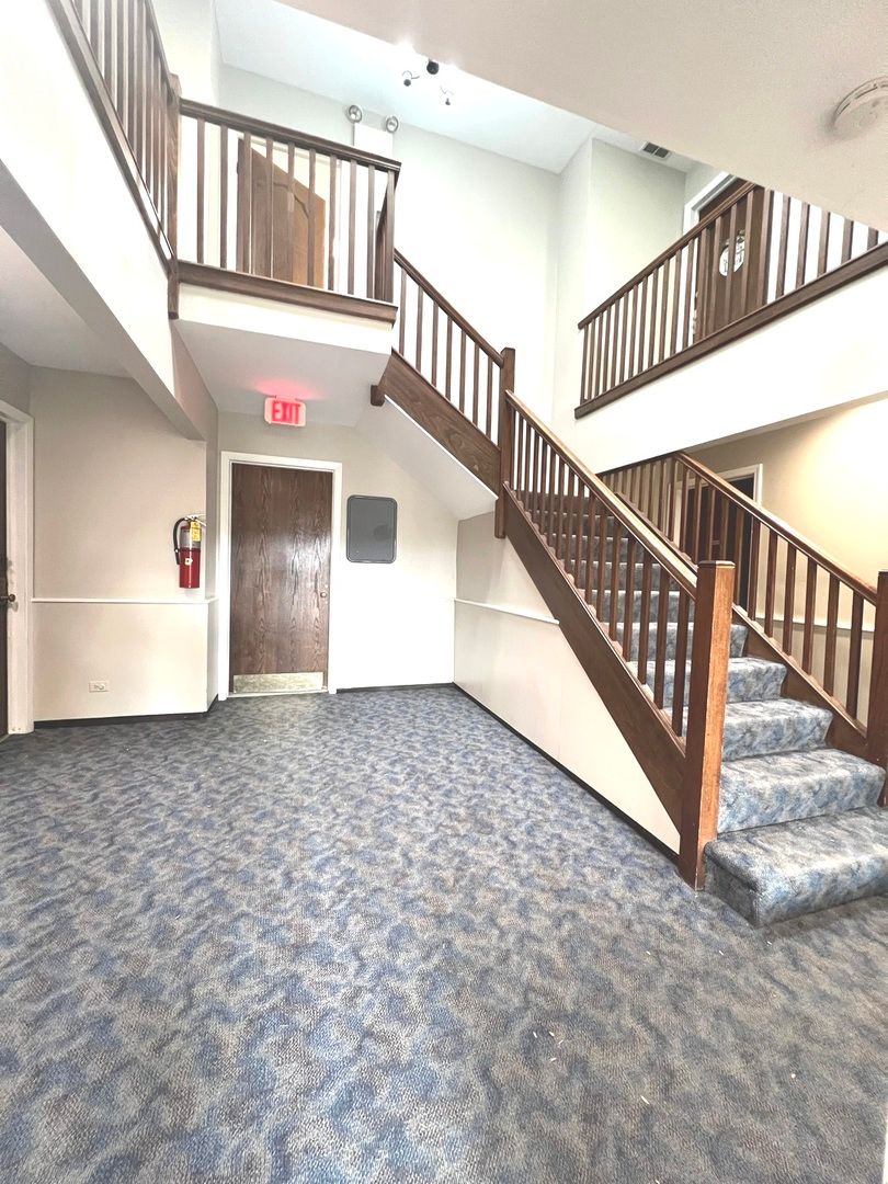 476 Raintree Ct #2C, Glen Ellyn, IL 60137 — photo 4