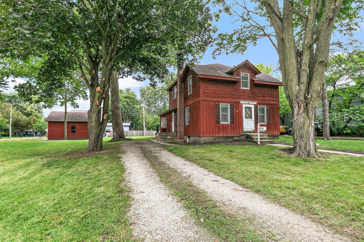 34 Nebraska St, Geneva, IL 60134 — photo 2