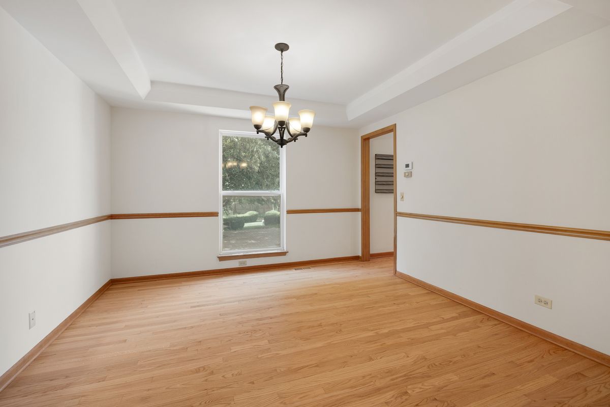 2519 Crestview Dr, Aurora, IL 60502 — photo 5